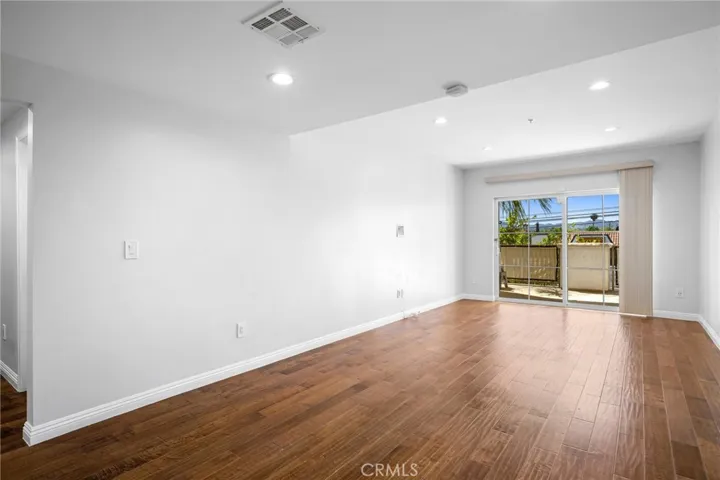 6800 Corbin Avenue, Reseda, California 91335