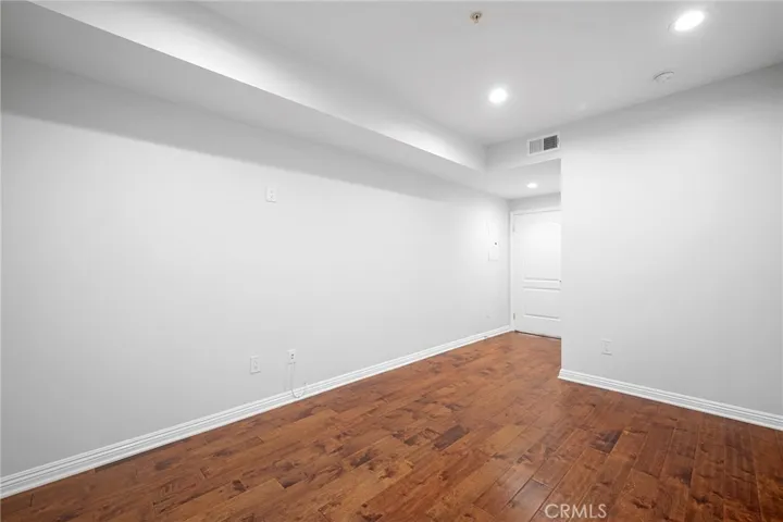 6800 Corbin Avenue, Reseda, California 91335
