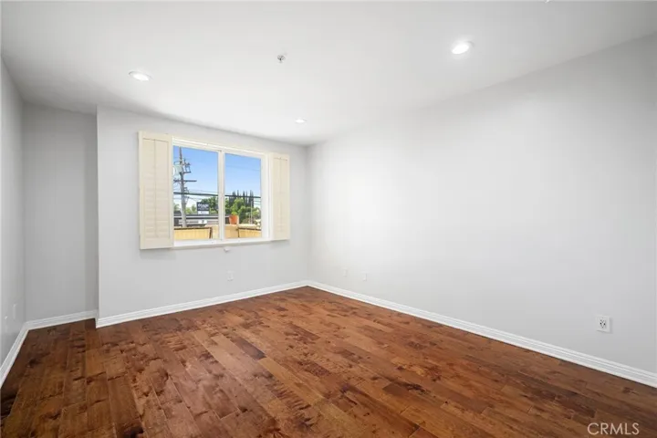 6800 Corbin Avenue, Reseda, California 91335