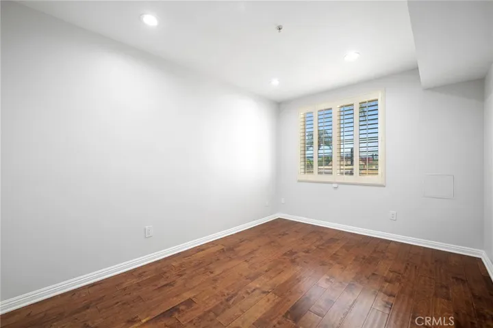 6800 Corbin Avenue, Reseda, California 91335