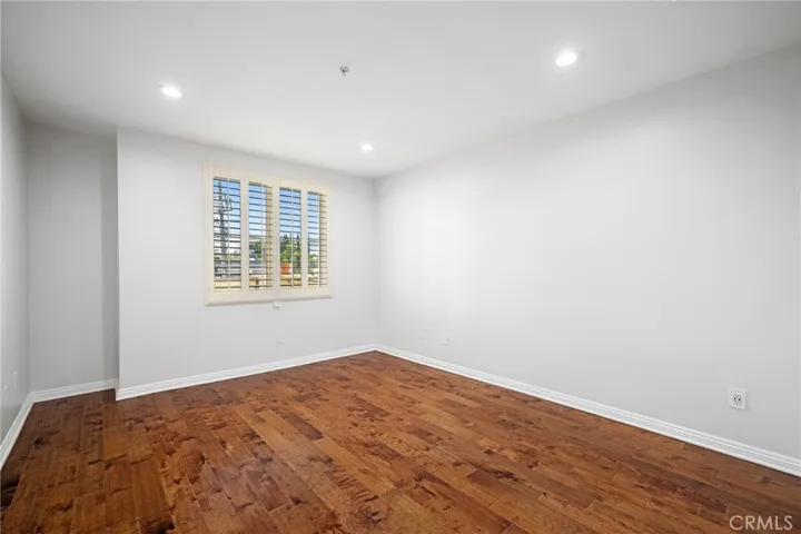 6800 Corbin Avenue, Reseda, California 91335