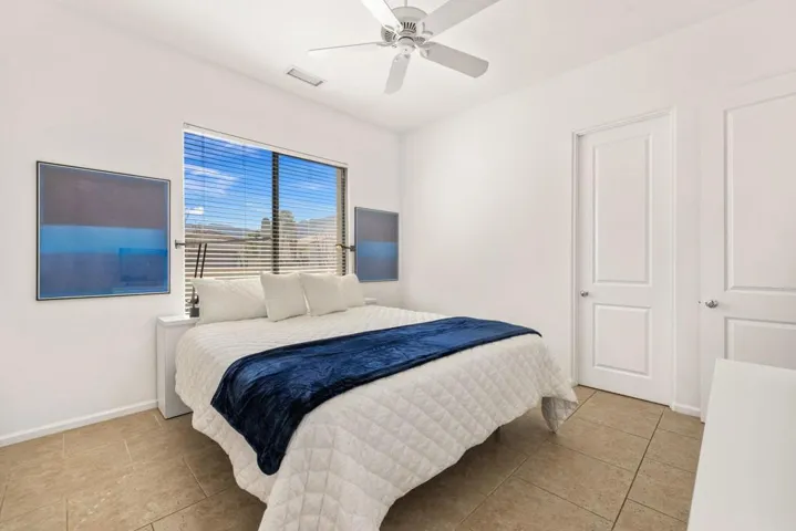 031_Bedroom
