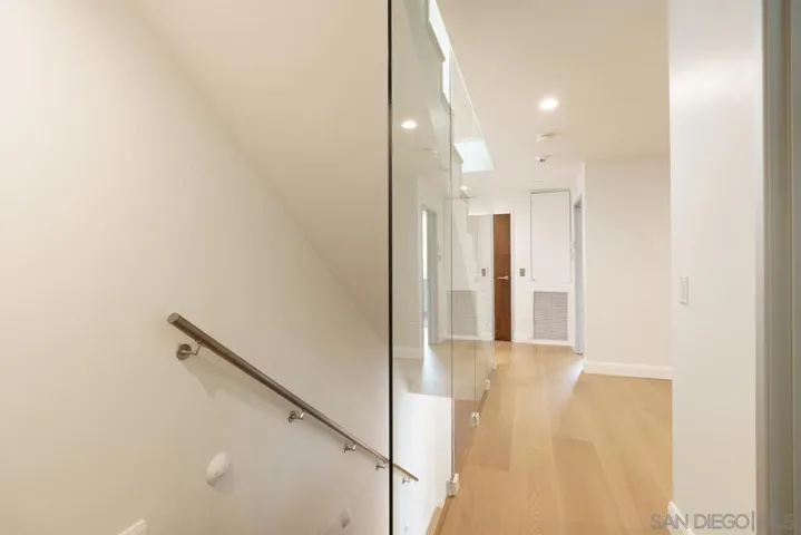 419 Ravina Street, La Jolla, California 92037