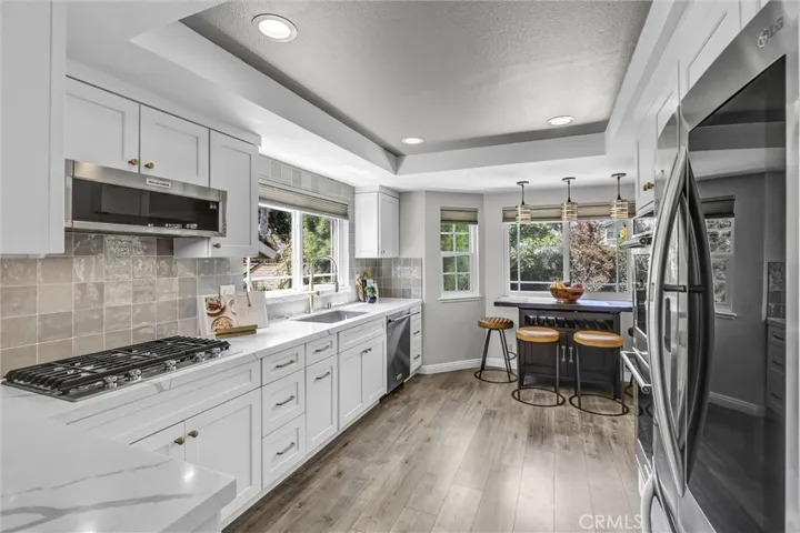 gourmet kitchen