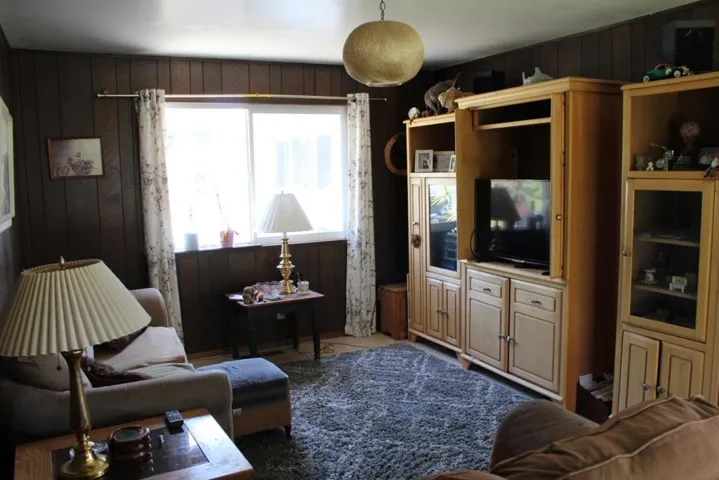 15480 Oak Hills Drive, Salinas, California 93907
