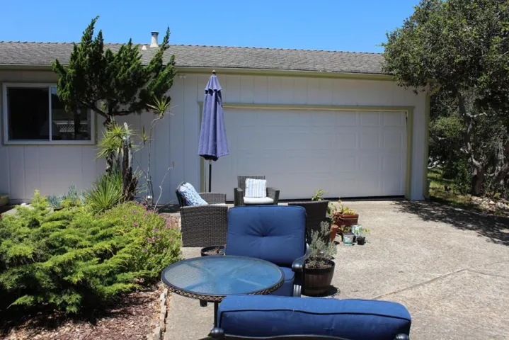 15480 Oak Hills Drive, Salinas, California 93907
