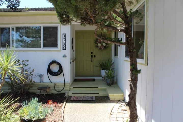 15480 Oak Hills Drive, Salinas, California 93907