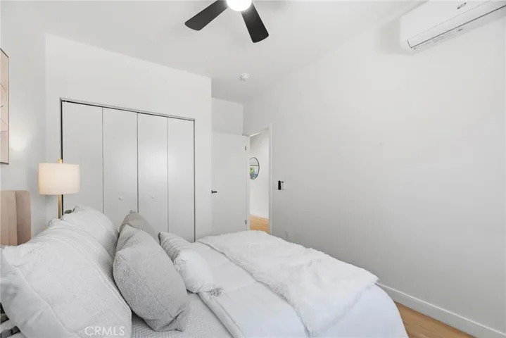 1189 Crehnshaw, Los Angeles, California 90019
