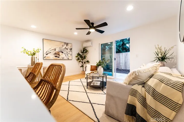 1189 Crehnshaw, Los Angeles, California 90019