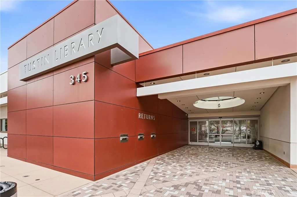 Old Town Public Library