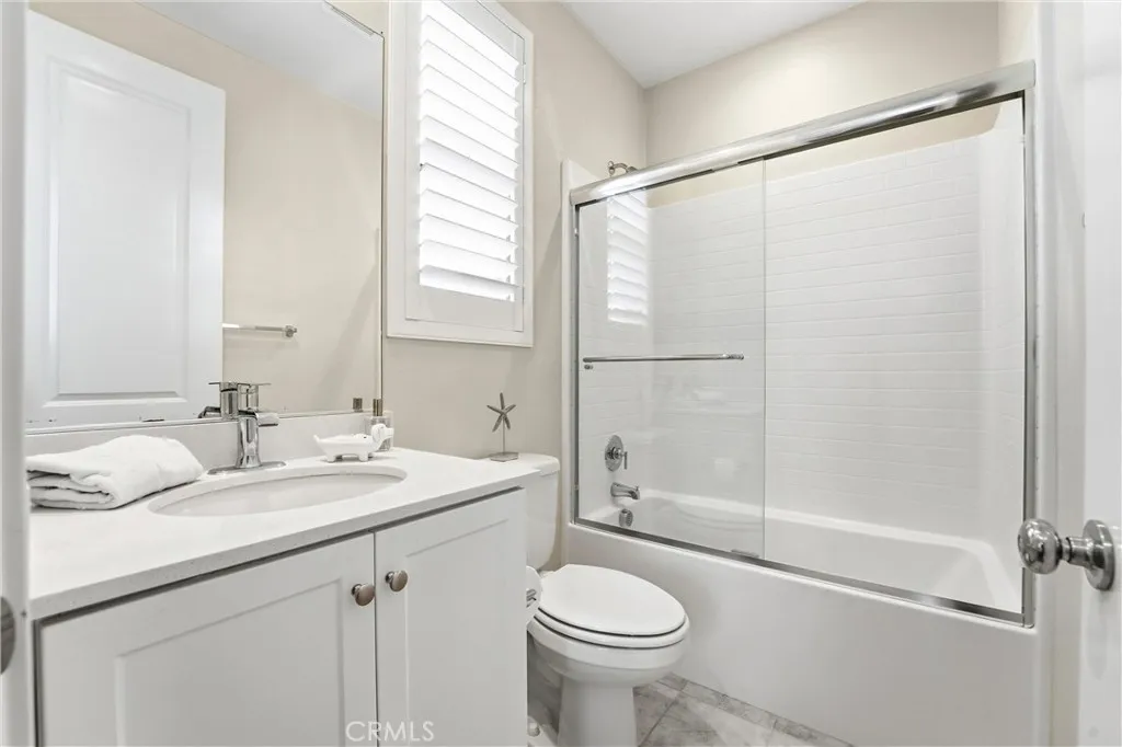 En-suite bathroom at third bedroom