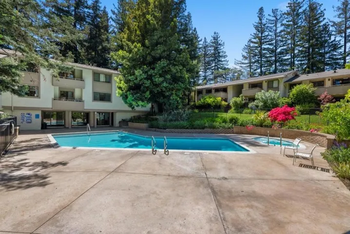 20760 4th Street 11, Saratoga, California 95070