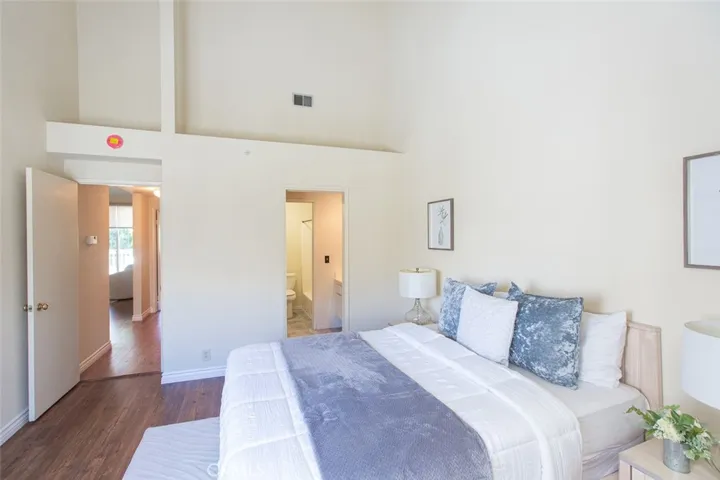 182 W Lemon B, Monrovia, California 91016