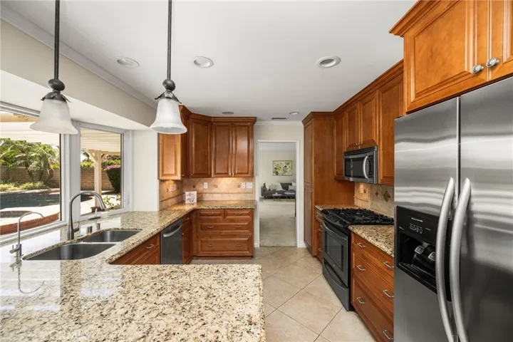 20660 Vista Del Sol, Yorba Linda, California 92886