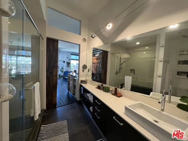 13320 Beach Avenue 102, Marina Del Rey, California 90292