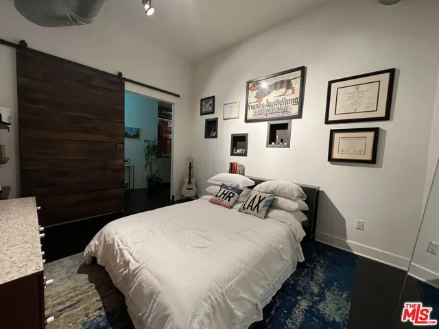 13320 Beach Avenue 102, Marina Del Rey, California 90292