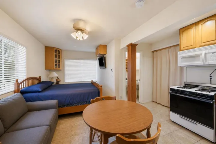 22610 Valley View Drive, Hayward, California 94541