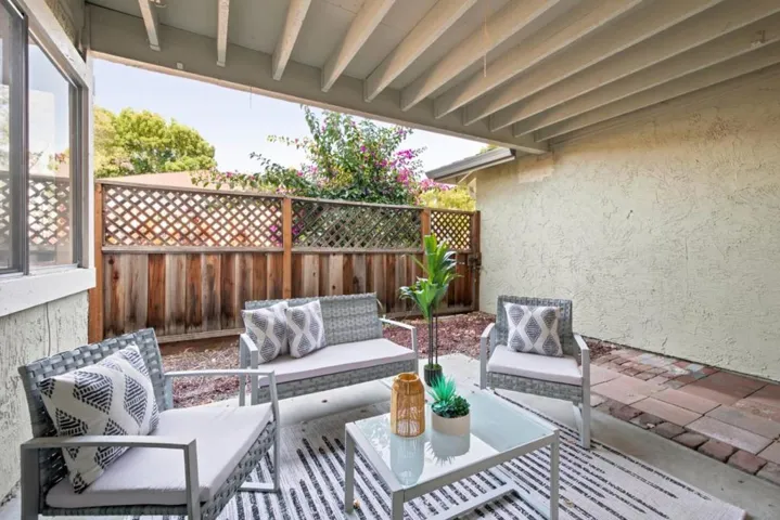 1052 Delna Manor Lane 1052, San Jose, California 95128