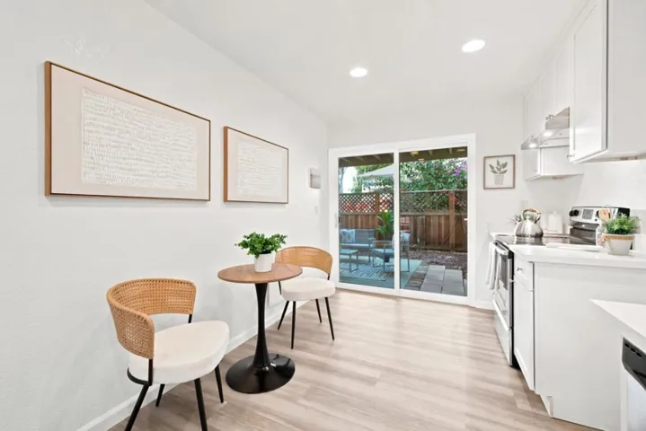 1052 Delna Manor Lane 1052, San Jose, California 95128