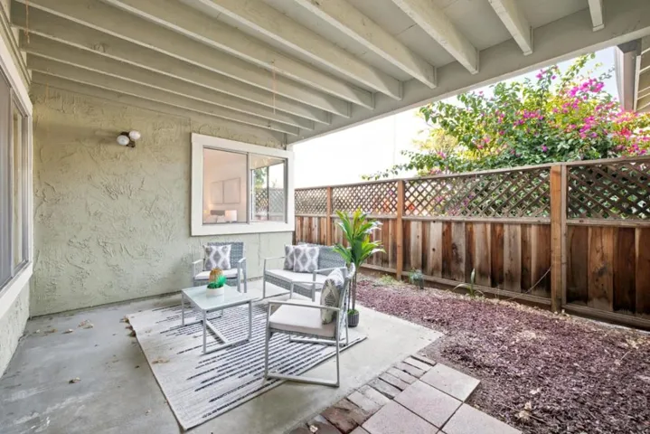 1052 Delna Manor Lane 1052, San Jose, California 95128