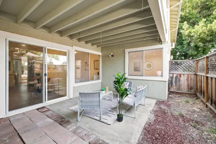 1052 Delna Manor Lane 1052, San Jose, California 95128