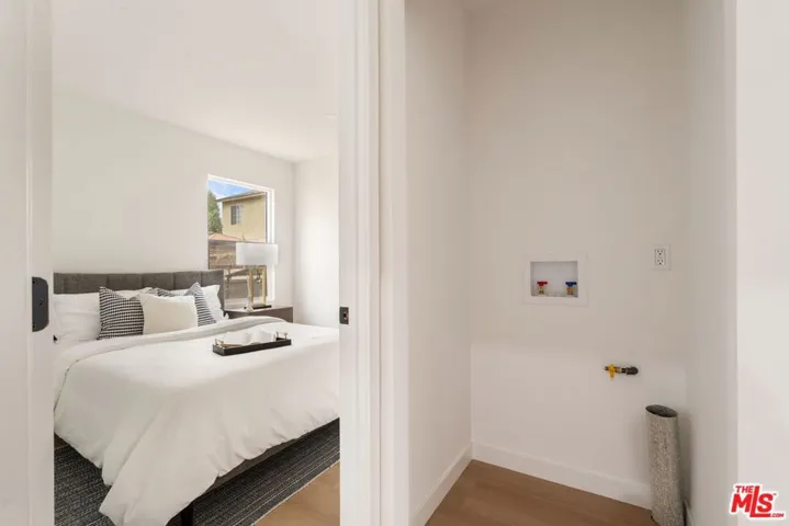 3875 Middlebury Street, Los Angeles, California 90004