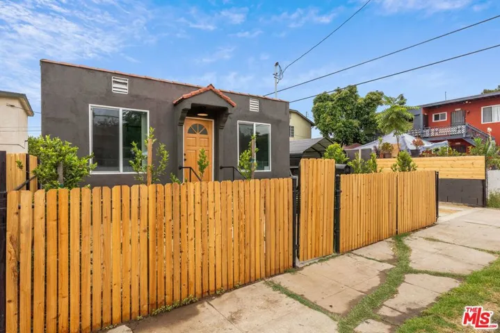 3875 Middlebury Street, Los Angeles, California 90004
