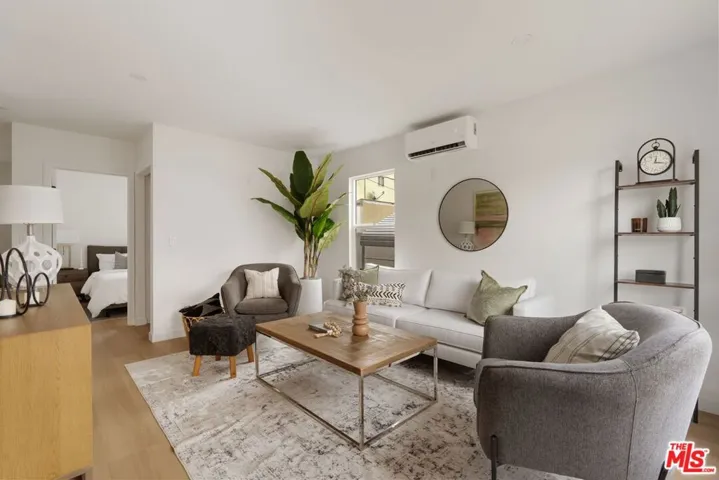 3875 Middlebury Street, Los Angeles, California 90004