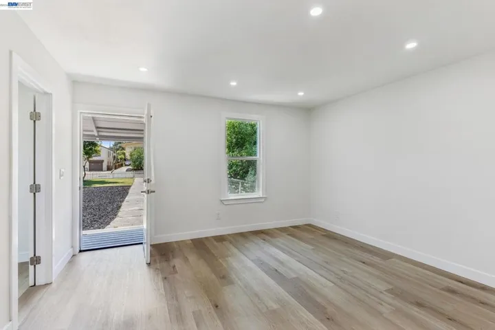 212 Illinois Street, Vallejo, California 94590