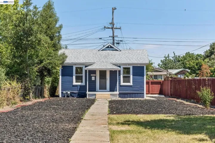 212 Illinois Street, Vallejo, California 94590