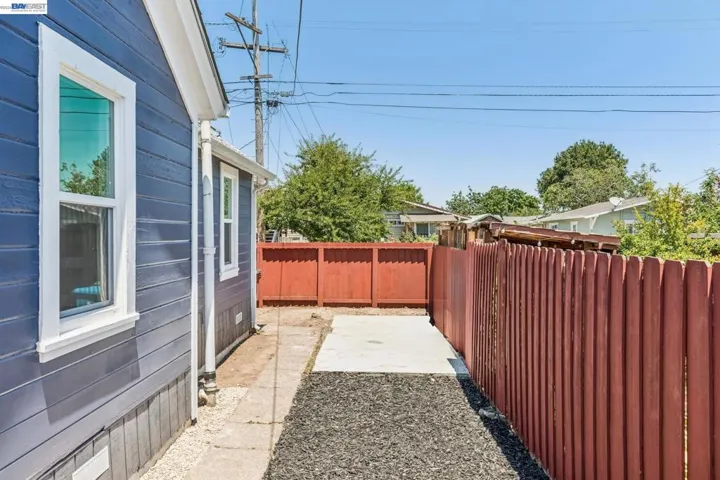 212 Illinois Street, Vallejo, California 94590