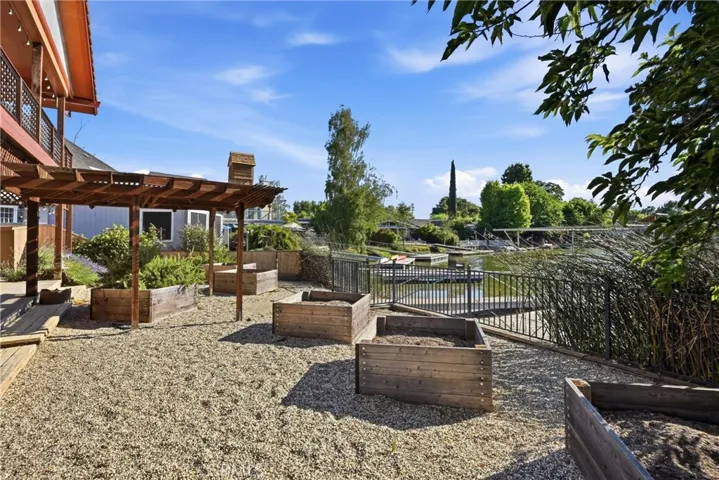 2649 Lagoon Drive, Lakeport, California 95453