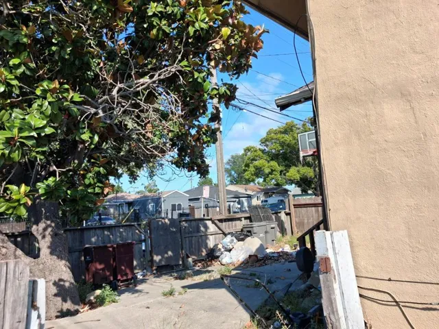 , Oakland, California 94621