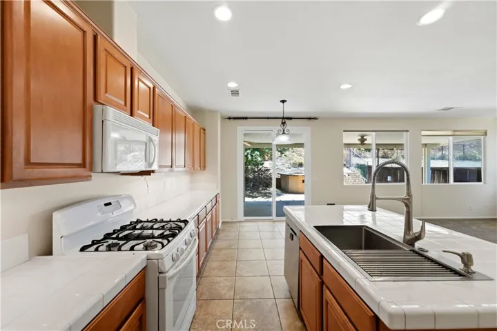 28037 Whittington, Menifee, California 92584
