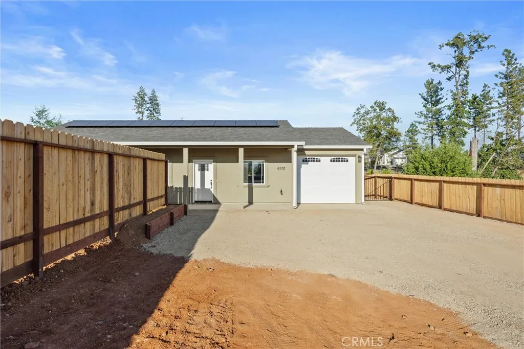 6170 Fern Ln
