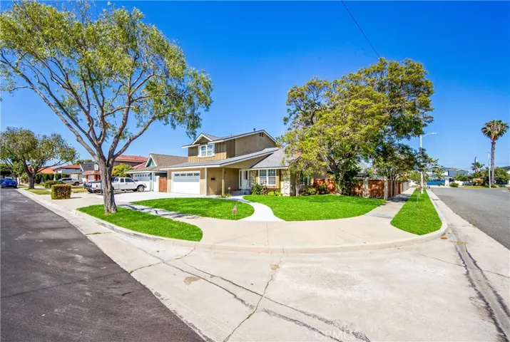 15802 Wicklow, Huntington Beach, California 92647