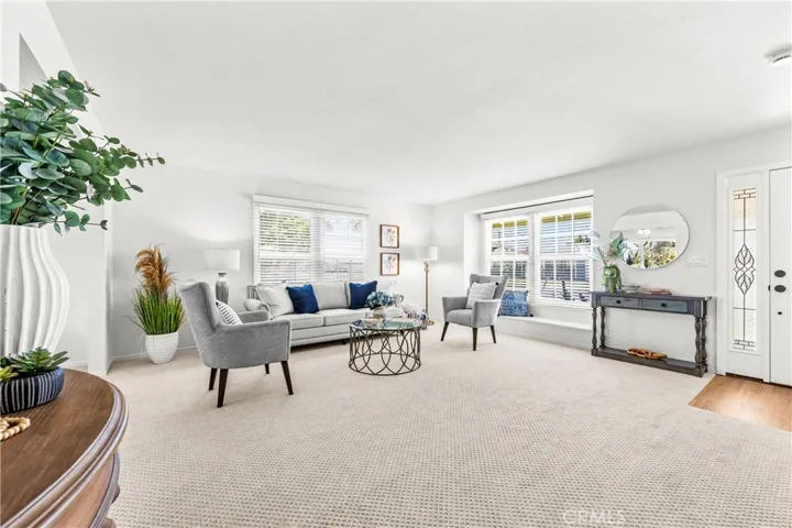 15802 Wicklow, Huntington Beach, California 92647