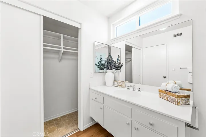 15802 Wicklow, Huntington Beach, California 92647