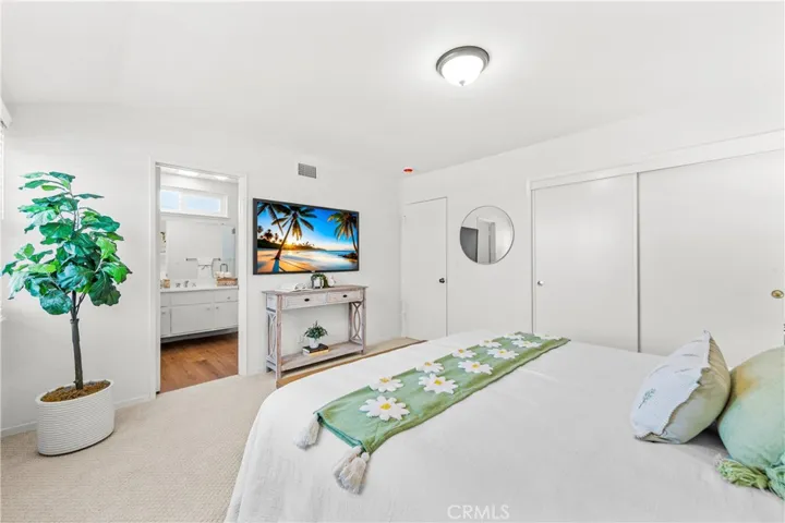 15802 Wicklow, Huntington Beach, California 92647