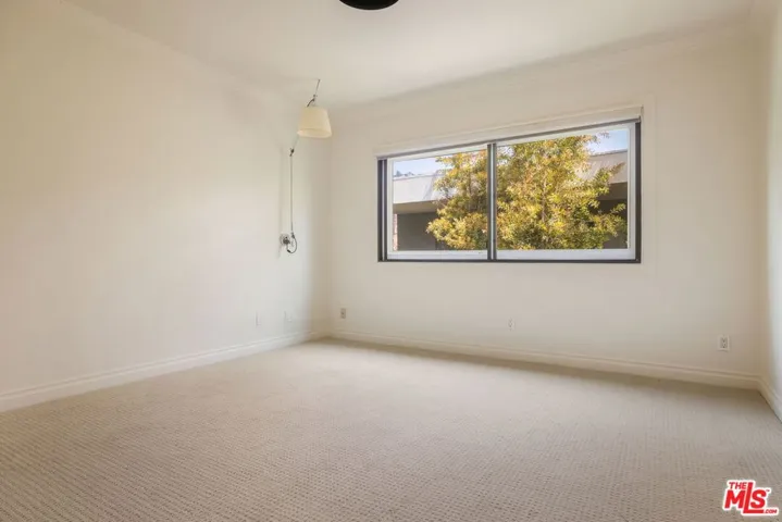 1203 N Sweetzer Avenue 305, West Hollywood, California 90069