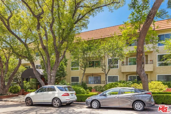 1203 N Sweetzer Avenue 305, West Hollywood, California 90069