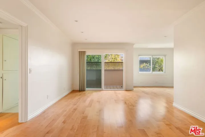1203 N Sweetzer Avenue 305, West Hollywood, California 90069