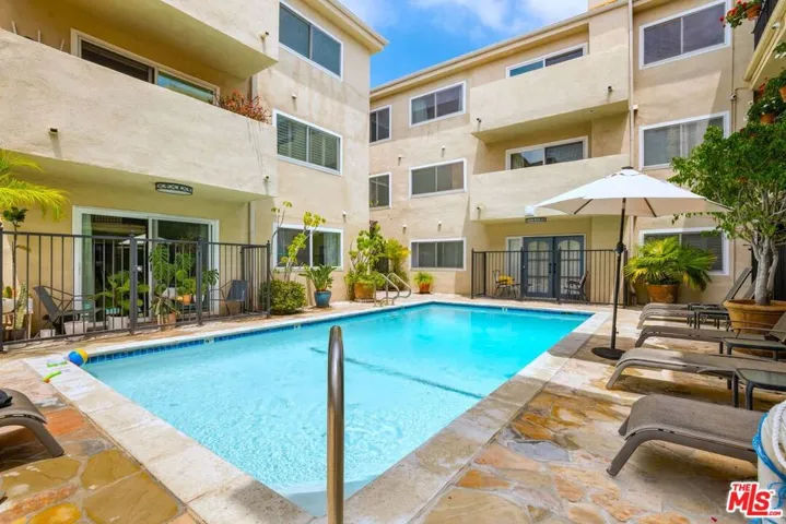 1203 N Sweetzer Avenue 305, West Hollywood, California 90069