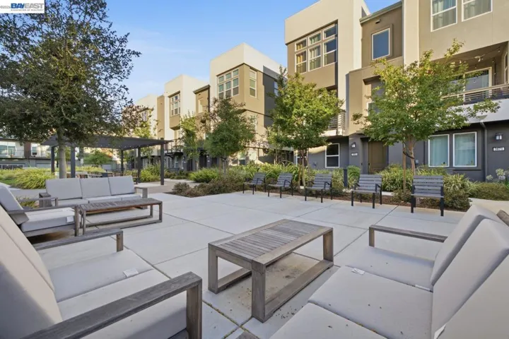 3691 Broadcast Cmn, Fremont, California 94538
