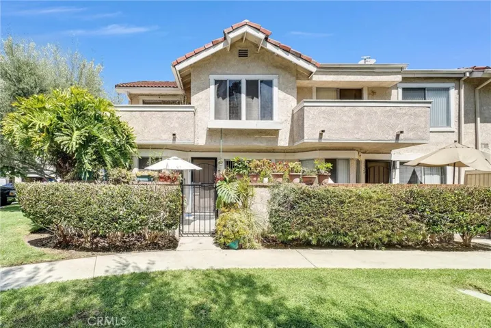 1530 Elkwood, West Covina, California 91791