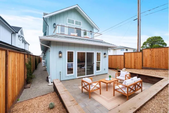 200 Columbus, El Granada, California 94018