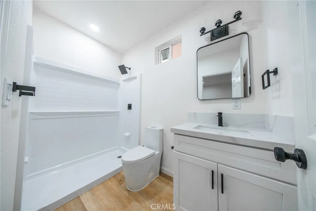 Bonus bath in studio