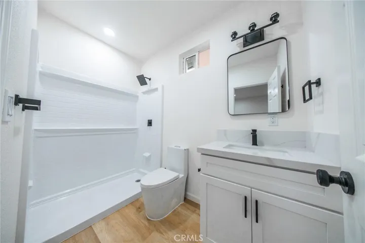 Bonus bath in studio