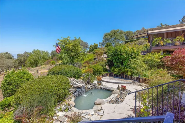 10960 Treeside Lane, Escondido, California 92026