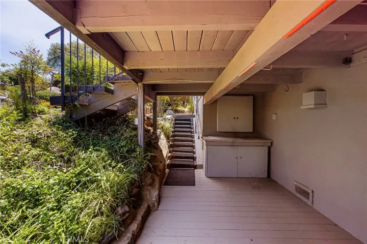 10960 Treeside Lane, Escondido, California 92026